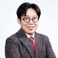 Jungmoo Lee
