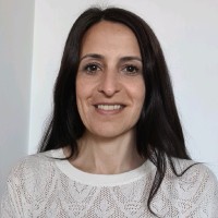Sandra Petrou
