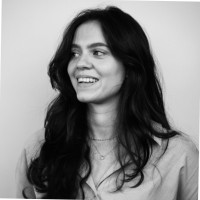 Nina van den Hurk López