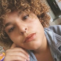 Débora Vitória