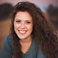 Hillary Lakin