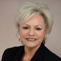 Nicole Oliver