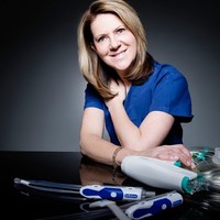 Lisa T Veale