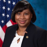 Lynette Taylor