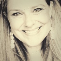 Karin Lewis