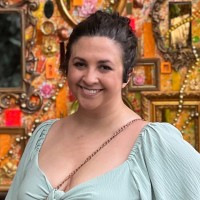 Laura R.