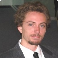 Andrew Hoyle