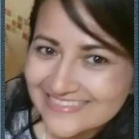Cecy Flores