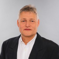 Lars K.