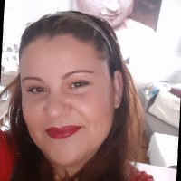 Claudia Santos