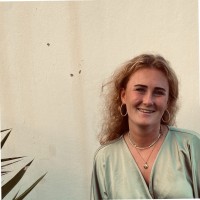 Julia Van Veghel