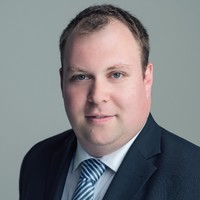 Dr. Dominik Wäresch
