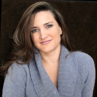Jennifer Hoff