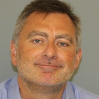 Erik Bredo Larsen
