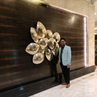 Dr. Niraj Kumar