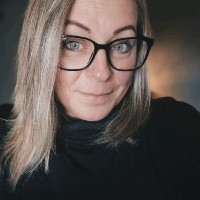 Suzi Powell