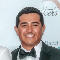 Carlos Flores