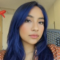 Jimena Flores