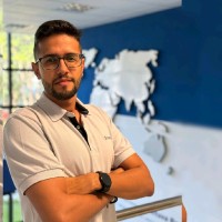 Eduardo Betti