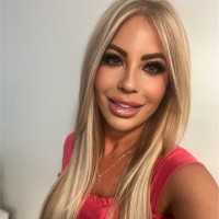 Carly Potts