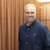 Lee Holland