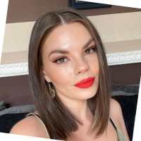 Nicole Hutchinson