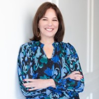 Lori Wolking, Cae