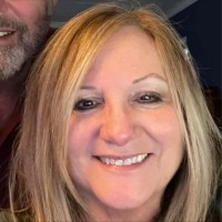 Connie Williamson, Cris