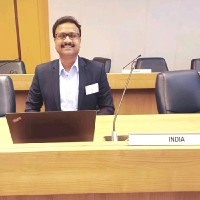 Dr Muthukrishnan M
