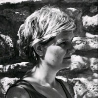 Ilona De Vries