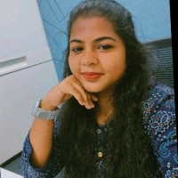Reshma Unas
