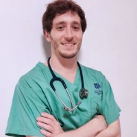 Noam Vaknin, Md