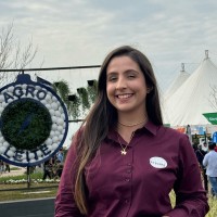 Larissa Neto Pereira