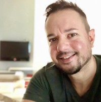 Jonathan Reyes