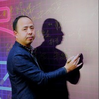 黄周维