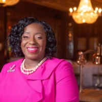 Latisha Chastang, MNML