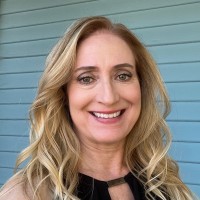 Laura Everett, Cpa