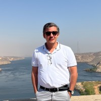 Ezz El Dine Auf