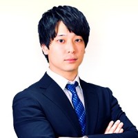 秋山一輝