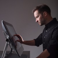 TOMÁŠ VACEK