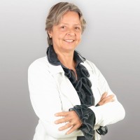 Dominique Six