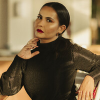 Mônica Rezende