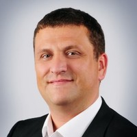 Олег Плотников