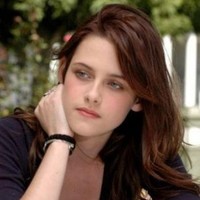 bella holmes