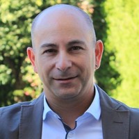 Roberto Ferrer