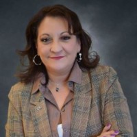 Valerie Valdivia
