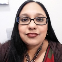Claudia Flores