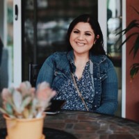 Ivette Campos, Mba
