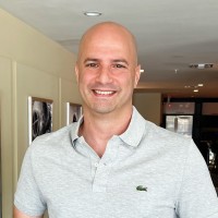 Roy Gutman