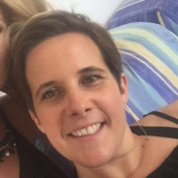 Tracey Bezuidenhout
